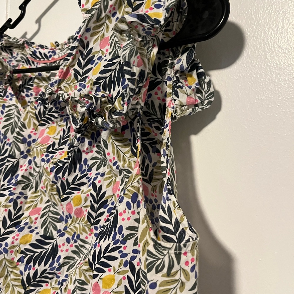 Boden Ruffled Floral Sleeveless Blouse - Picture 2 of 3
